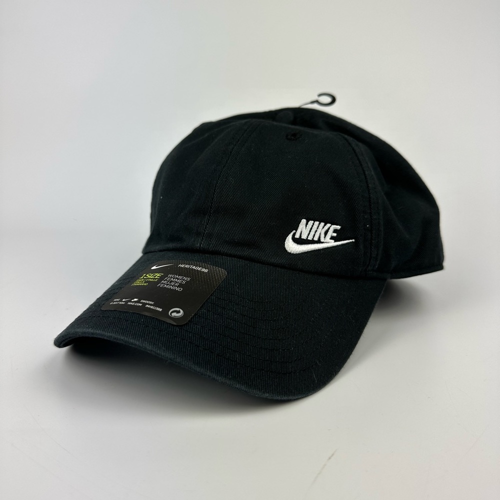NWT Nike Heritage86 Black Adjustable Hat
